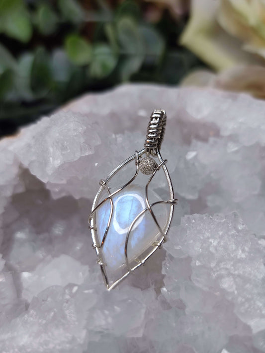 Kettenanhänger Weißer Labradorit/ Silber