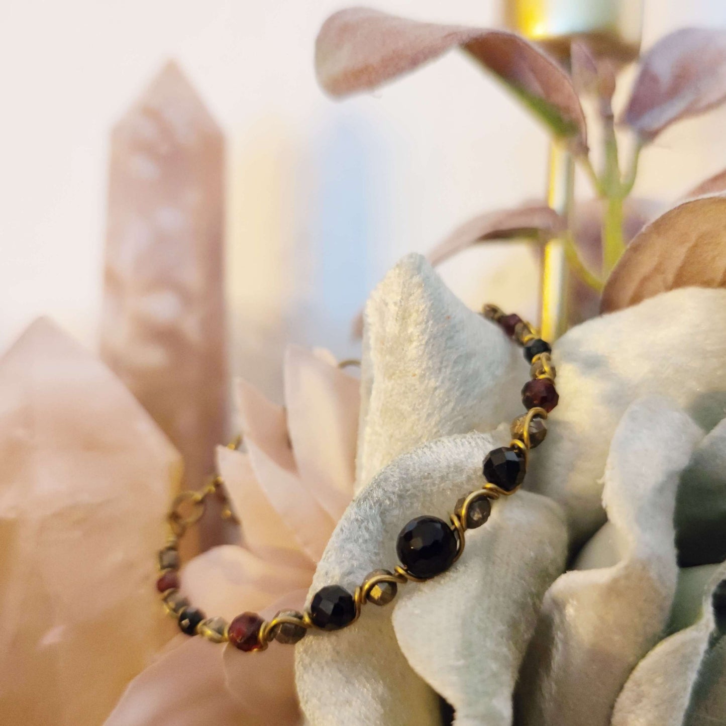 Armreif Messing/Spinell/Pyrit/Granat