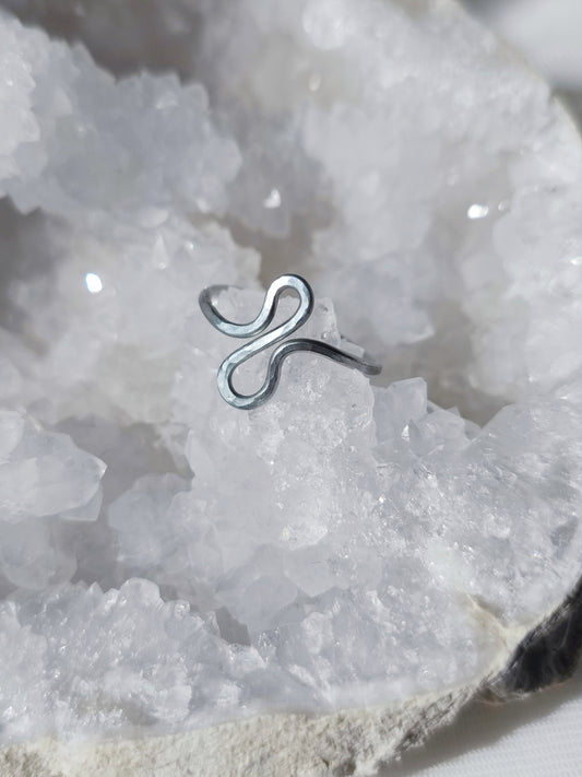 Verstellbarer Ring aus Aluminiumdraht