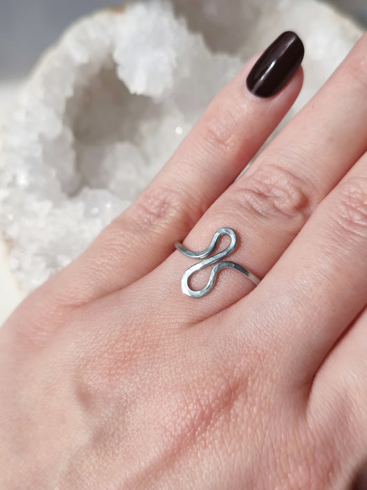 Verstellbarer Ring aus Aluminiumdraht